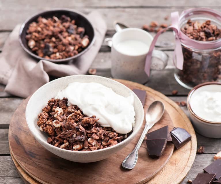 Granola czekoladowo-wiśniowa Granola czekoladowo-wiśniowa