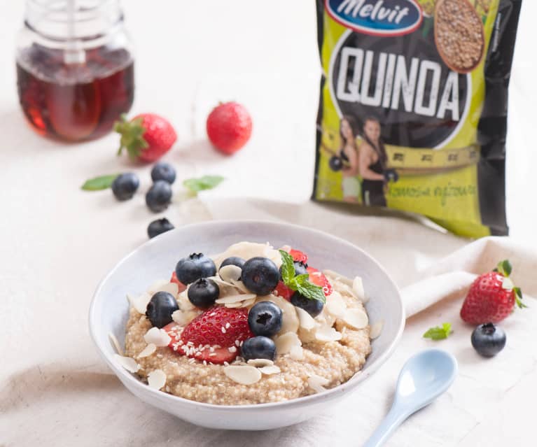 Migdałowa quinoa z owocami Migdałowa quinoa z owocami