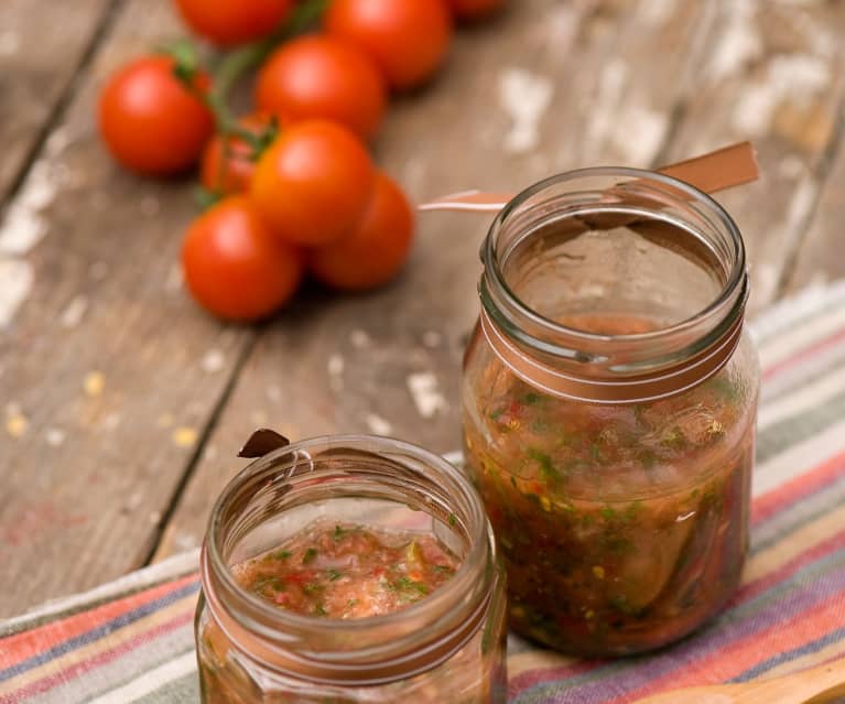 Salsa z pomidorów i kolendry Salsa z pomidorów i kolendry