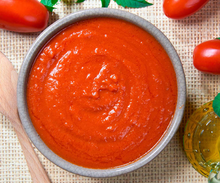 Klasyczny włoski przecier pomidorowy (passata) Klasyczny włoski przecier pomidorowy (passata)