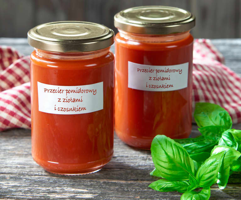 Przecier pomidorowy z ziołami i czosnkiem (passata) Przecier pomidorowy z ziołami i czosnkiem (passata)
