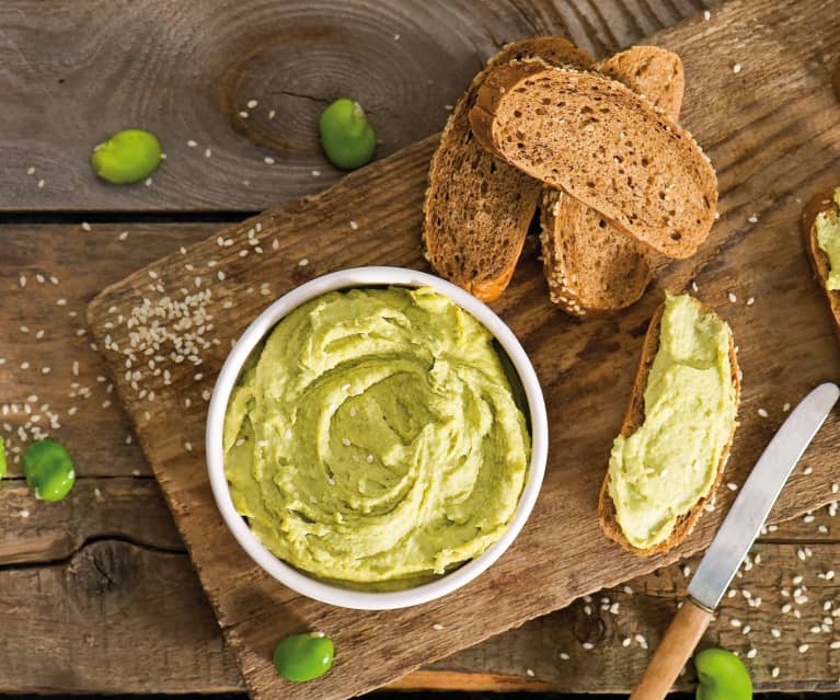 Hummus z bobu Hummus z bobu