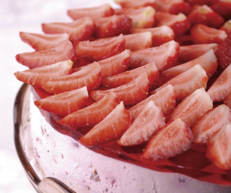 Tort truskawkowo-serowy Tort truskawkowo-serowy