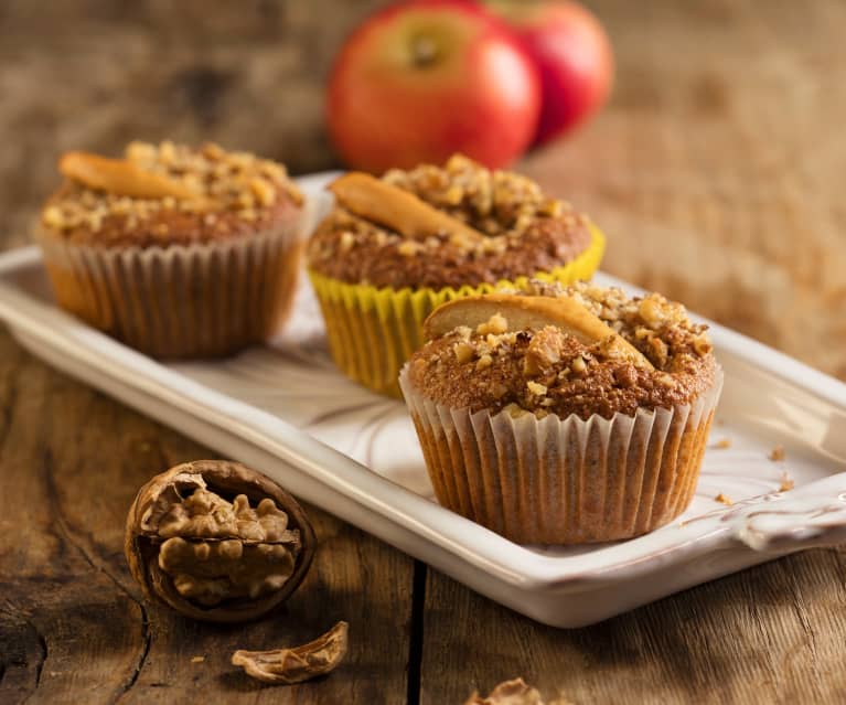 Muffinki śniadaniowe z jabłkami i orzechami Muffinki śniadaniowe z jabłkami i orzechami
