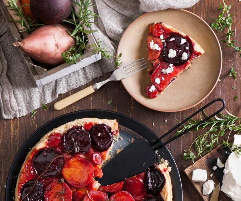 Tarta tatin z warzywami korzeniowymi Tarta tatin z warzywami korzeniowymi