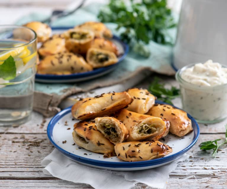 Pieczone pierożki z kapustą Pieczone pierożki z kapustą