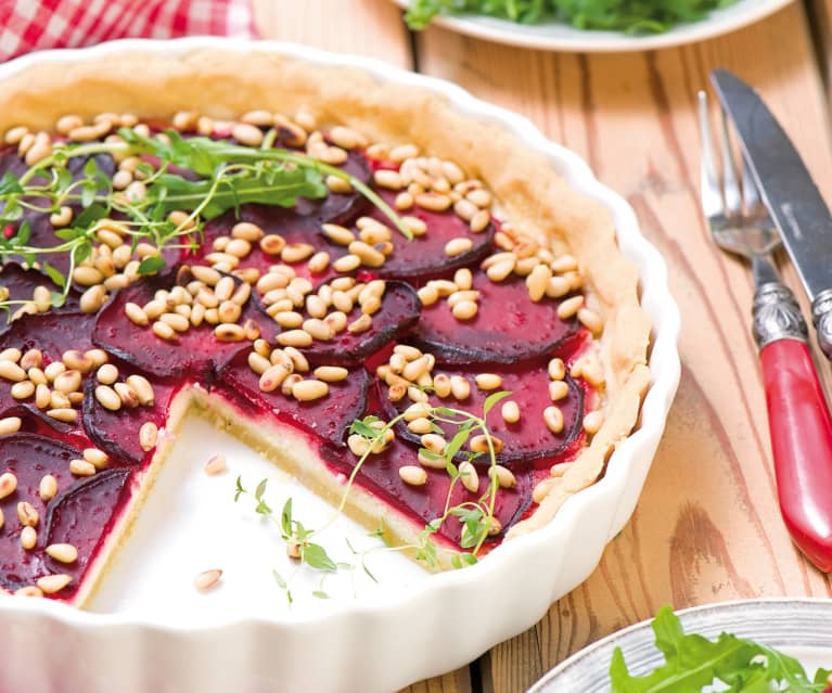 Tarta z kozim serem i pieczonymi burakami Tarta z kozim serem i pieczonymi burakami
