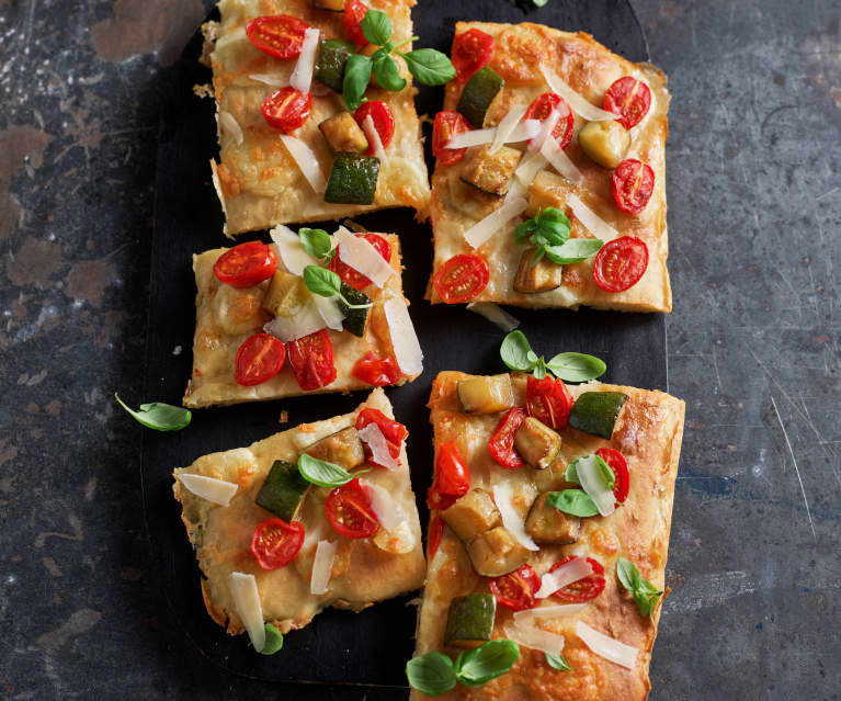 Focaccia na długo rosnącym cieście Focaccia na długo rosnącym cieście