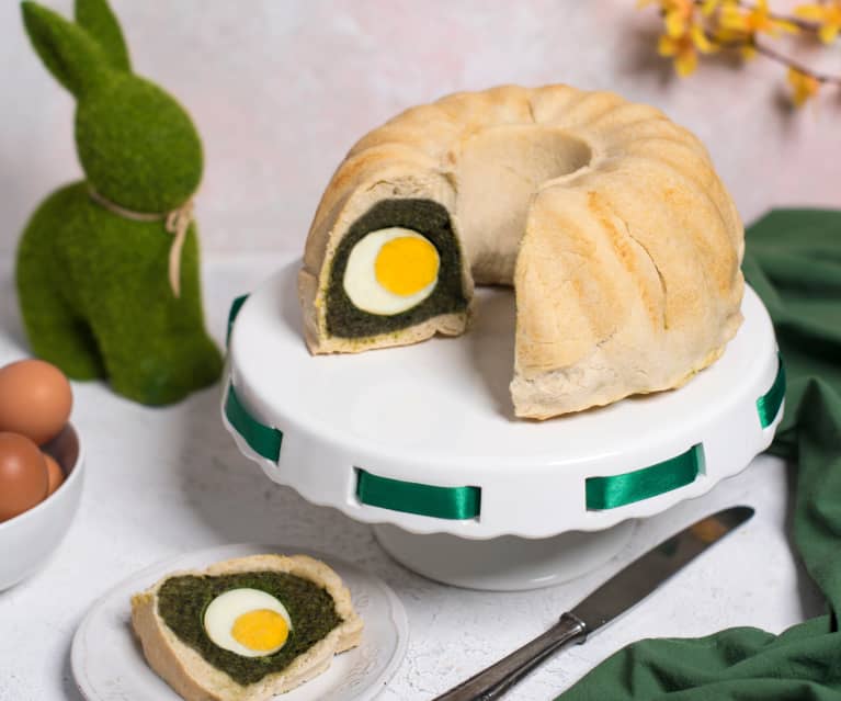 Wytrawna babka z zielonym farszem i jajkami Wytrawna babka z zielonym farszem i jajkami