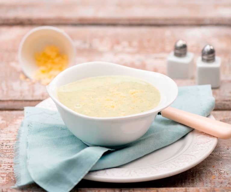 Zupa krem z brokułów z cheddarem Zupa krem z brokułów z cheddarem