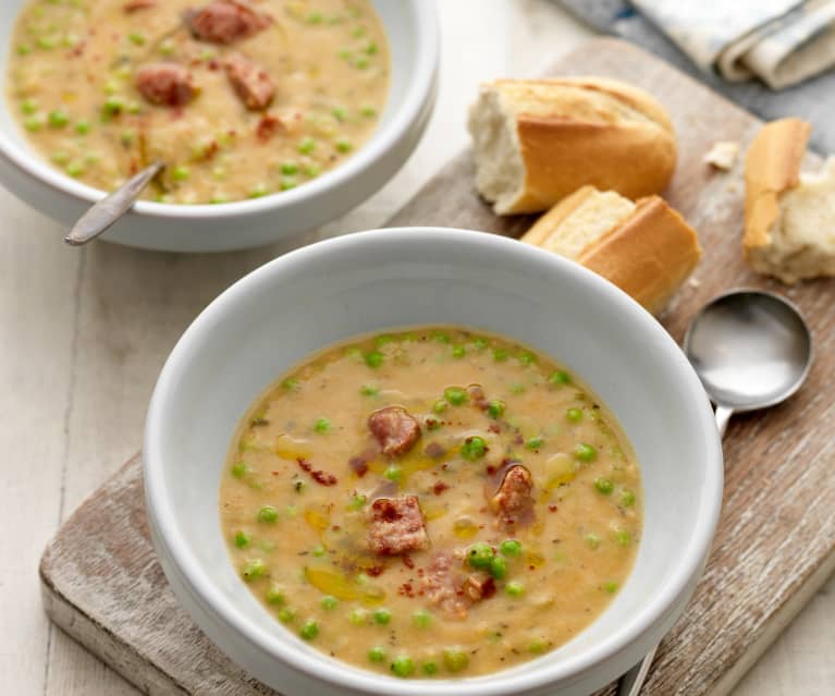 Zupa grochowa z chorizo Zupa grochowa z chorizo