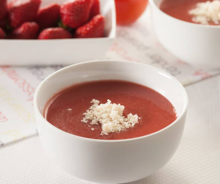 Gazpacho truskawkowe z kozim serem Gazpacho truskawkowe z kozim serem