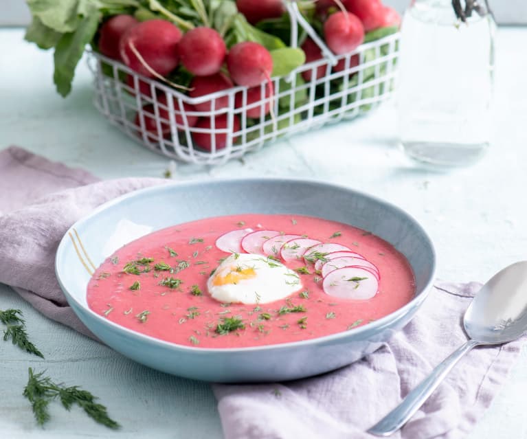 Zupa z rzodkiewkami i jajkami w koszulkach Zupa z rzodkiewkami i jajkami w koszulkach