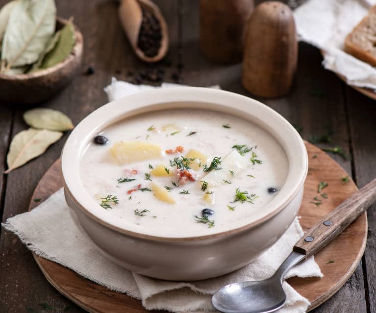 Zupa z ziemniakami i maślanką (dziadówka) Zupa z ziemniakami i maślanką (dziadówka)